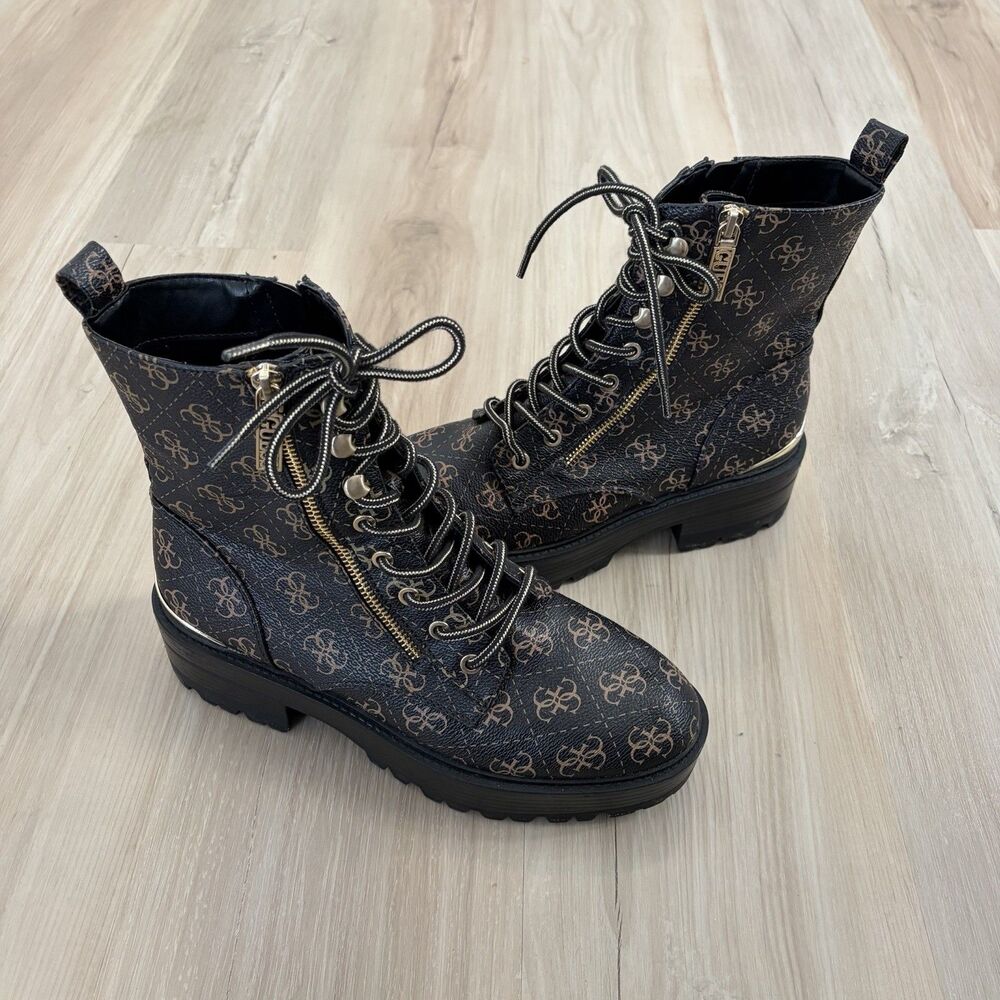 Women’s Sz 9.5 GUESS Fearne LOGO COMBAT BOOTS Brown Gold PLATFORMS